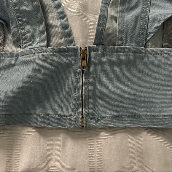 Light Wash Flared Sleeve Crop Top - Picture 5 of 5